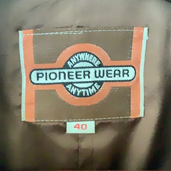Pioneer Wear genuine leather fringe jacket. Size 40. Excellent condition. - Picture 2 of 9